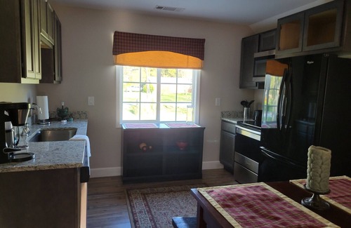 Senoia Apartment | Carriage House Apt in Downtown Senoia