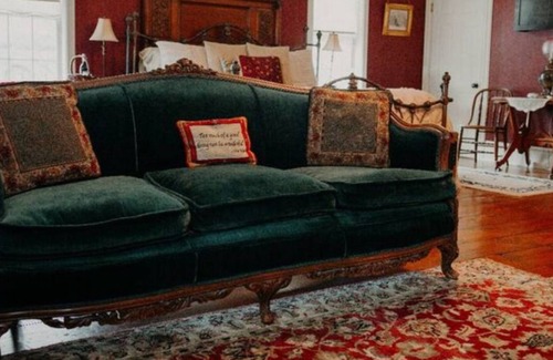 Stillwater House | Carriage House - Aurora Staples Inn