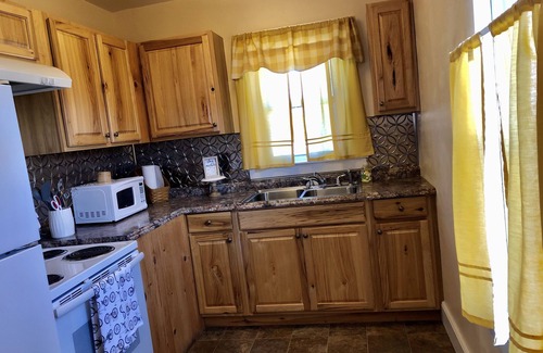 Oak Hill Apartment | Carriage House on Main in NRG National Park