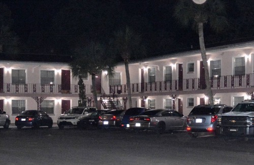 Cross City Hotel | Carriage Inn Motel