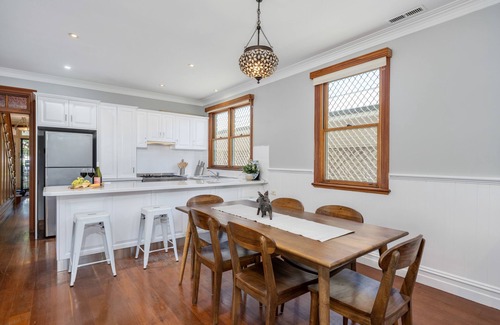 Carrington House | Carrington Charm - Vibrant Village - Dog Friendly