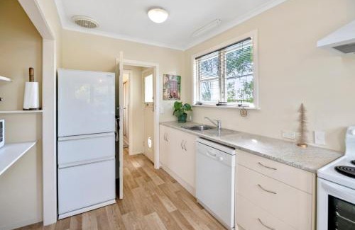 Hurworth House | Carrington Countryside - New Plymouth Holiday Home