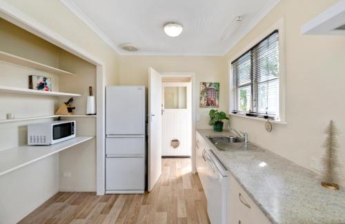Hurworth House | Carrington Countryside - New Plymouth Holiday Home