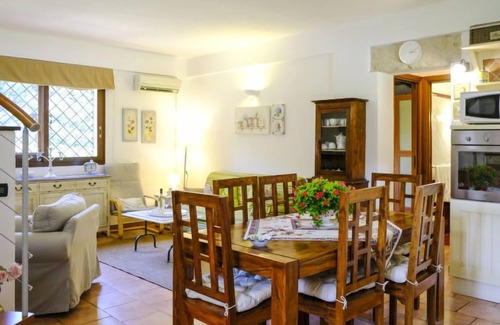 Cinisi House | Carta Fashion by Interhome