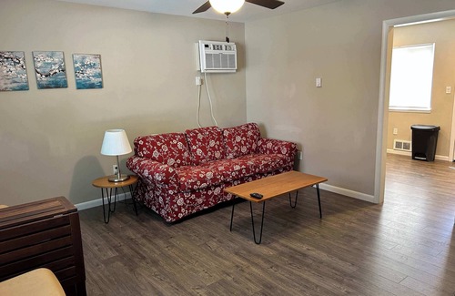 Norwood Apartment | Carter #1, Two bedroom unit near Xavier, Downtown