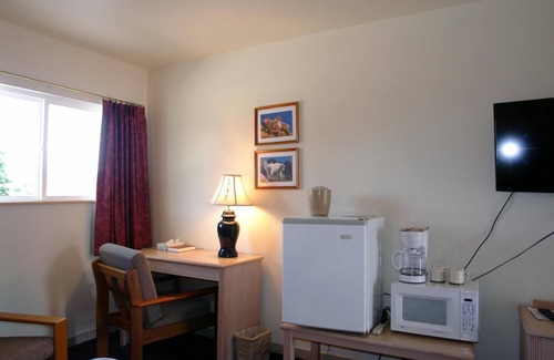 Cody Hotel | Carter Mountain Motel