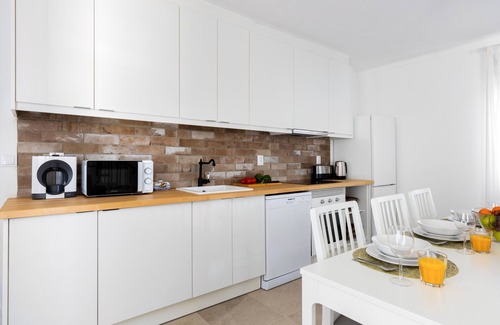 Mafra Apartment | Carvoeira Surf & Family Villa