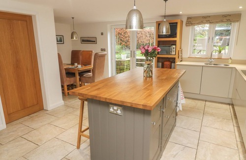 Dufton Cottage | CARWOOD, pet friendly, character holiday cottage in Dufton