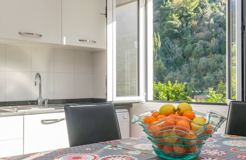 Fornalutx Ski Chalet | Cas Decu - Three Bedroom Chalet, Sleeps 5