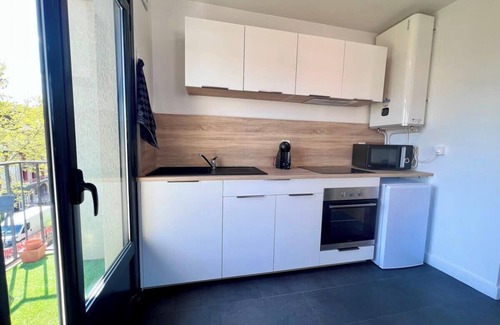 Brive-la-Gaillarde Apartment | Casa #1407 - T2 Climatisé avec Balcon - Hyper Centre