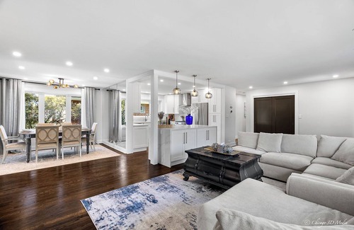 Chicago House | Casa 22 Luxury Modern House for 6 3 Bed, 2 Bath