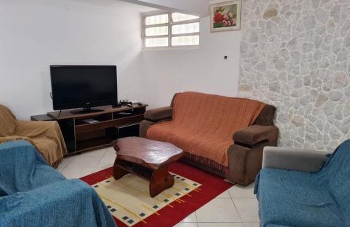 Florida House | Casa 30 metros da praia com wifi e garagem 6 carros