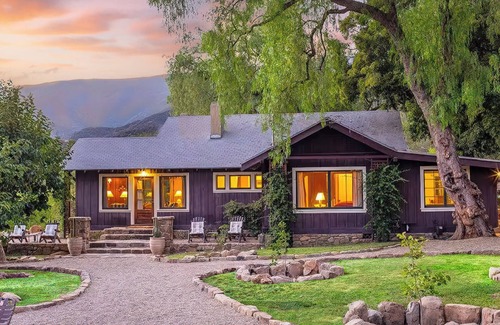 Ojai House | Casa A'way Stunning Ojai Bungalow w/pool & sunset