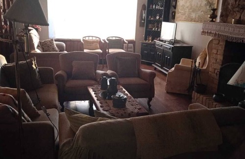 Alto do Capivari Cottage | Casa Aconchegante em Campos do Jordão com 4 Suítes, Aceita Animais de Estimação