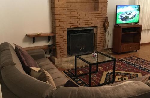 Vila Britania House | Casa aconchegante para grupos e famílias