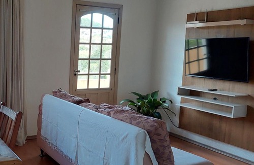 Vila Albertina House | Casa Aconchegante com Lareira e Linda Vista