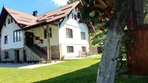 Moeciu de Sus House | Casa Adi