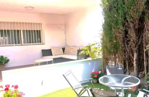Benicassim House | Casa adosada Gran Avenida con billar