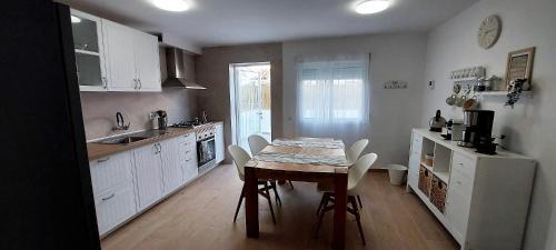 Benicassim House | Casa adosada Gran Avenida con billar