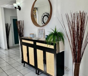 Levittown House | Casa Agave Oasis Levittown