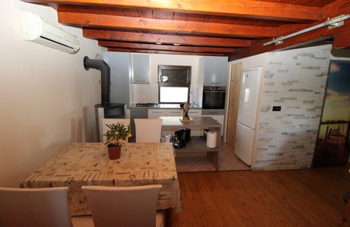 Kastelir-Labinci House | Casa Ajla with Private Pool and Fenced Garden