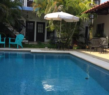 Barrio de Santiago Bed & Breakfast | Casa Akbal B&B