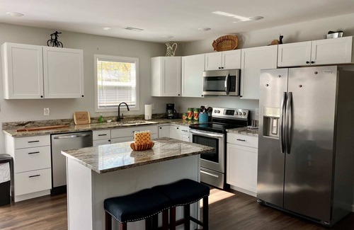 Stanton House | Casa Alegre Summary: