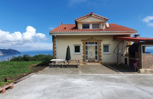 Laredo Cottage | CASA ALTO LAREDO wifi