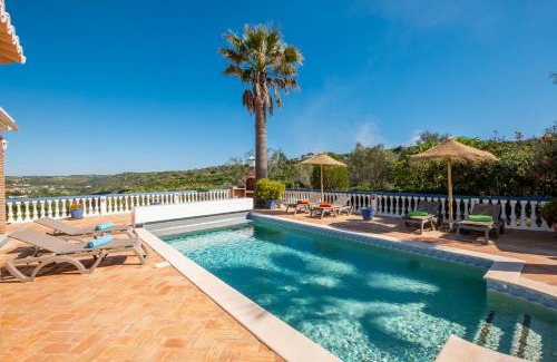 Silves Villa | Casa Amada - Private Villa - Heated pool - Free wifi - Air Con