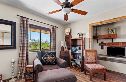 Wickenburg House | Casa Amana, a Cowboys Paradise