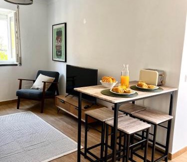 Almocageme Apartment | Casa Amarela