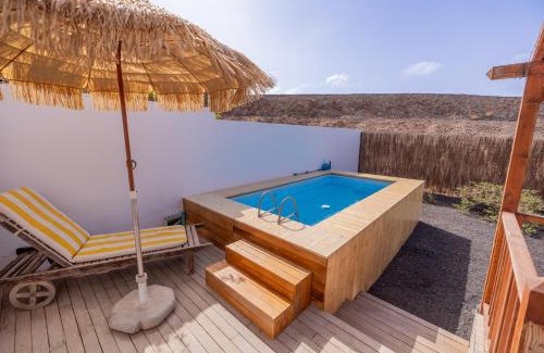 Tuineje House | Casa Amaya - Spacious House with Pool, Large Garden, BBQ, 2 Terraces, and Ideal Location