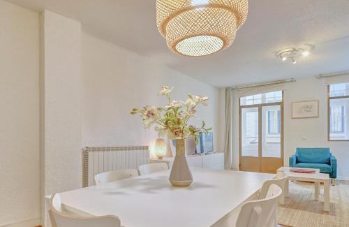 Pamplona City Centre Apartment | Casa Andrea by Clabao