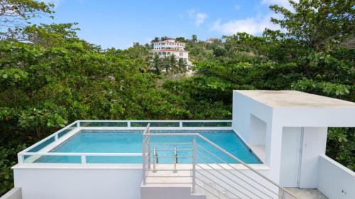Puntas House | Casa Angelica Apt 101 steps to Sandy Beach