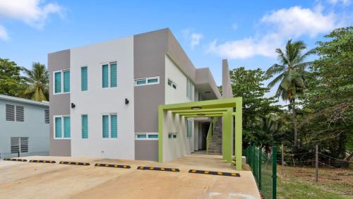 Puntas House | Casa Angelica Apt 101 steps to Sandy Beach