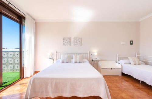 Valle de Abdalagis House | Casa Angelita Caminito del Rey, Dúplex con terraza en el centro de Andalucía