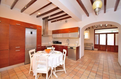 Binissalem Ski Chalet | Casa Anita 257 fantastic townhouse with private pool, terrace and air-conditioning