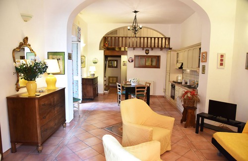 La Maddalena House | Casa Anita - Historic Center with sea view