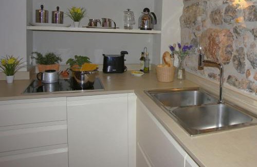 Torri del Benaco Apartment | Casa Antiche Mura