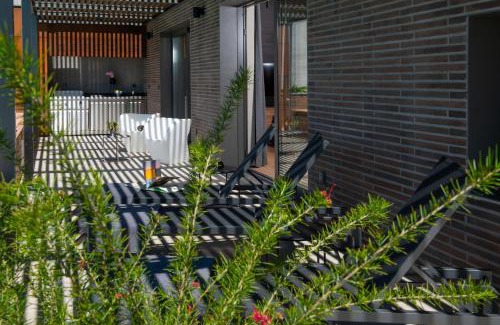 Fazana Villa | Casa Arbor Blanco in Fažana with heated pool, sauna & sea view only 500 meters from the beach