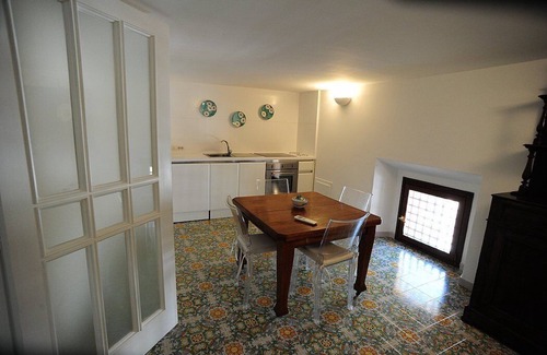 Maiori Apartment | Casa Arpa: A characteristic attic located in the center of Maiori and a few meters from the sea, with Free WI-FI.