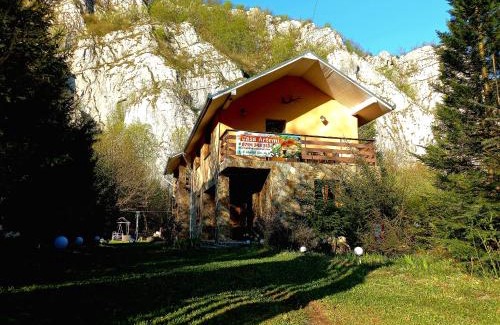Remeti House | CASA ARTEMI