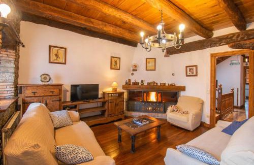 Lizaso Ski Chalet | Casa Artorena, acogedora casa rural en pleno corazón del valle de la Ultzama