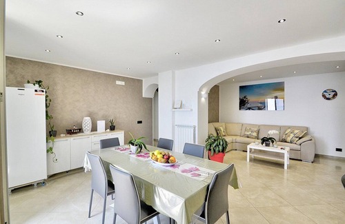 Conca dei Marini House | Casa Augia: A bright independent house which faces the sun and the sea, with Free WI-FI.