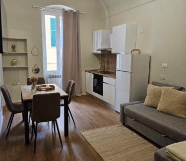 Sanremo Centre Apartment | Casa AURA