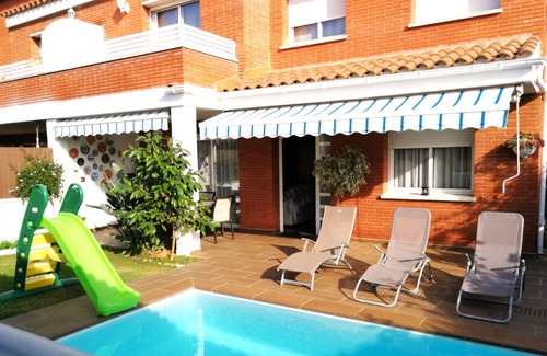 Sant Vicenc de Montalt House | CASA AVI house with swimming pool 5 minutes from the beach, Maresme coast Barcelona