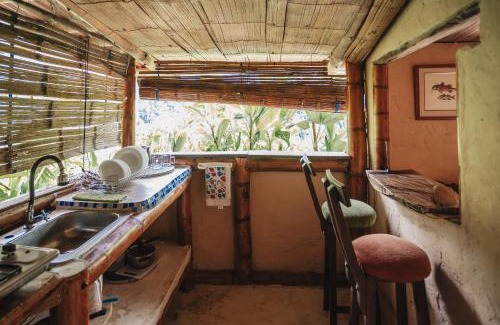 Cocorna House | Casa Azúl, Refugio Natural Jacaranda