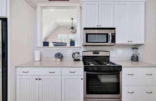 Ottawa House | Casa Azul 2 Bedroom 2 Bath