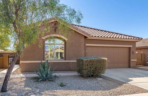 Estrella Mountain Ranch House | Casa Azul, a private family home in the Estrella Mountains - just SW of Phoenix.
