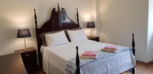 Gouveia House | Casa azul